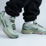کتونی نایک بزرگپا مردانه NIKE V1000