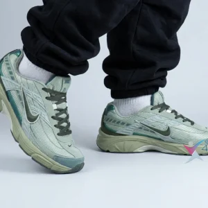 کتونی نایک بزرگپا مردانه NIKE V1000